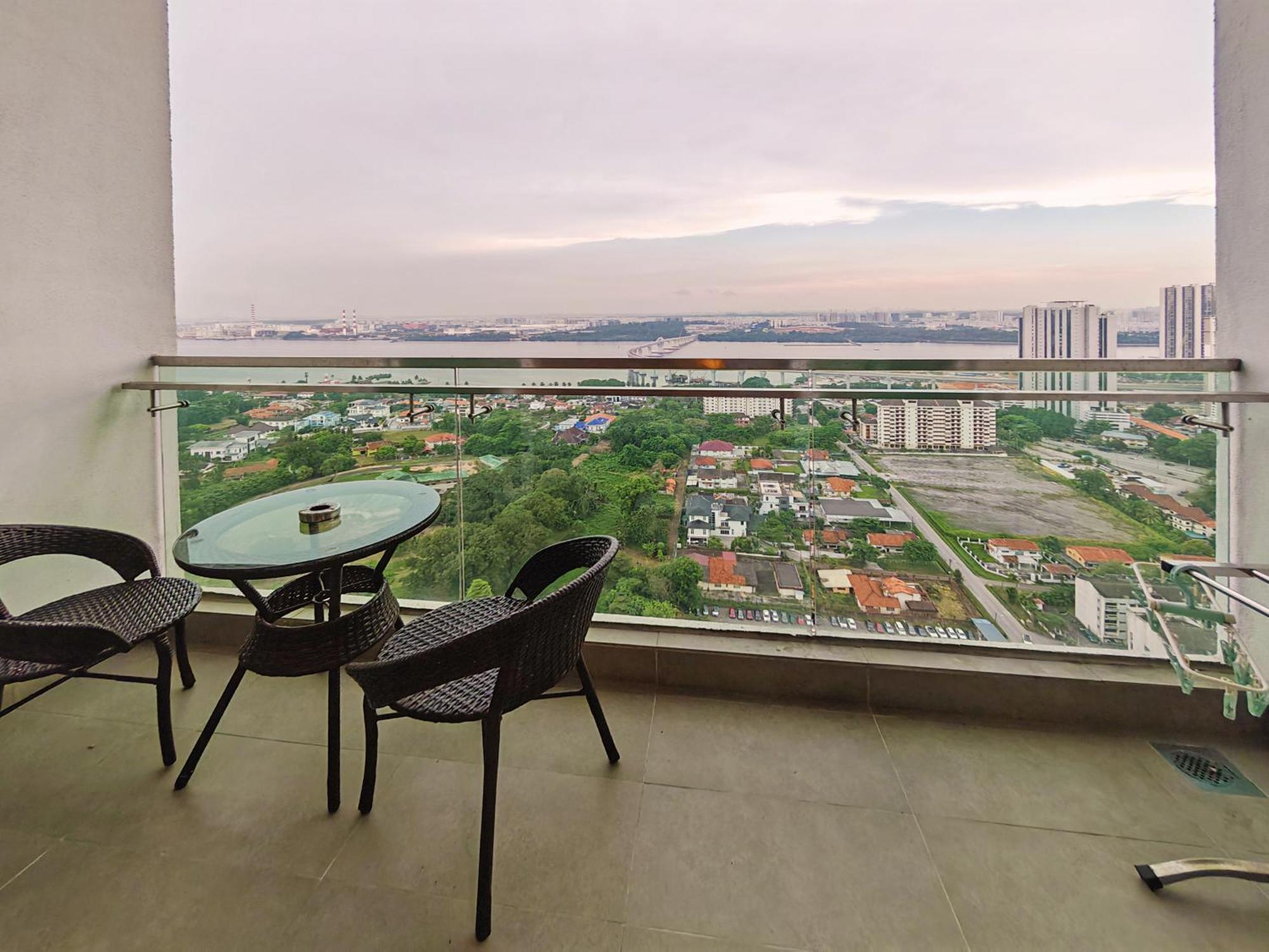 Apartemen Paragon Ciq By Welcome